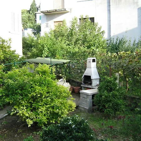 Apartament Paro *