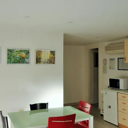 Paro Apartament